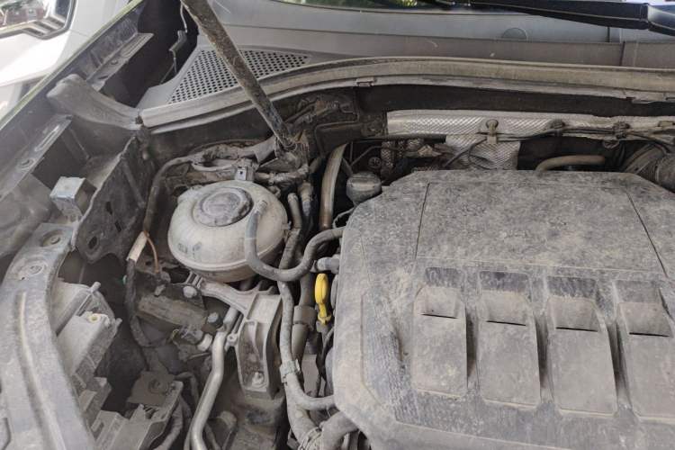 Used Volkswagen Tayron 2020 330TSI Two-Wheel Drive Luxury Smart Connectivity Version Engine Bay Right