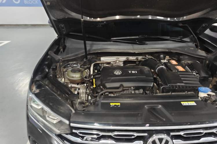 Used Volkswagen Tayron 2020 380TSI All-Wheel Drive R-Line Connected Version Engine Bay Right