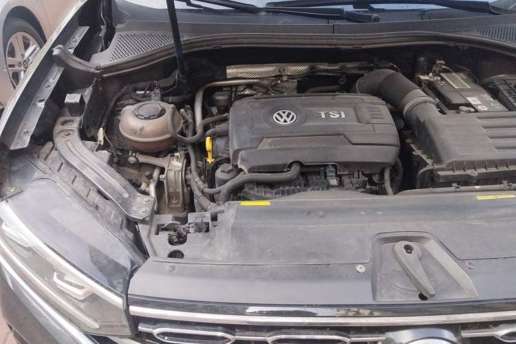 Used Volkswagen Tayron 2020 380TSI All-Wheel Drive R-Line Connected Version Engine Bay Right