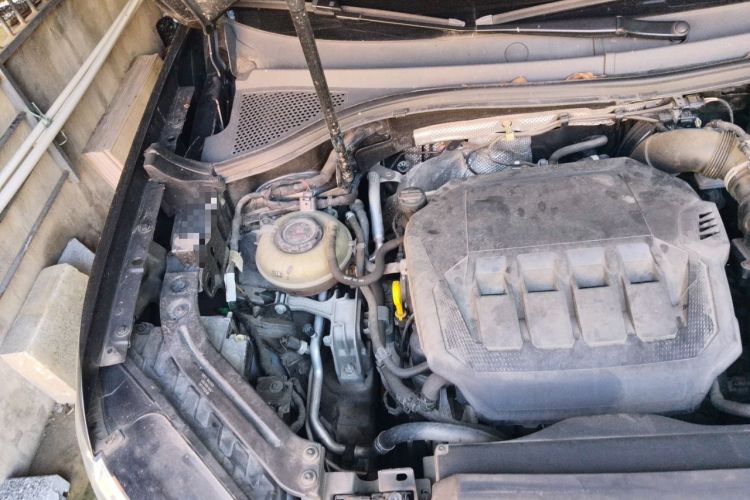 Used Volkswagen Tayron 2020 330TSI Two-Wheel Drive Luxury Smart Connectivity Version Engine Bay Right