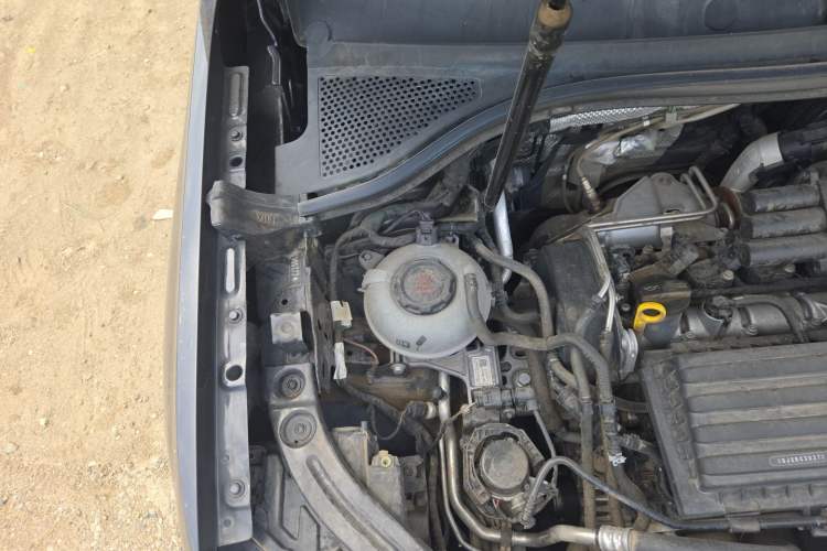 Used Volkswagen Tayron 2020 280TSI Two-Wheel Drive Luxury Connect Edition Engine Bay Right