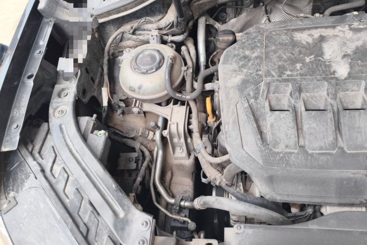 Used Volkswagen Tayron 2020 330TSI Two-Wheel Drive Luxury Smart Connectivity Version Engine Bay Right