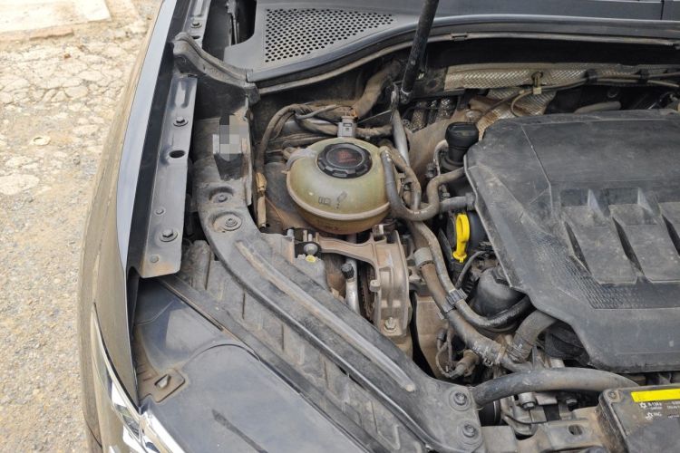 Used Volkswagen Tayron 2020 330TSI Two-Wheel Drive Luxury Smart Connectivity Version Engine Bay Right