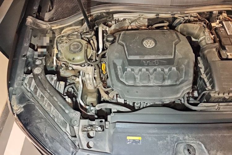 Used Volkswagen Tayron 2020 330TSI Two-Wheel Drive Luxury Connected Pro Edition Engine Bay Right