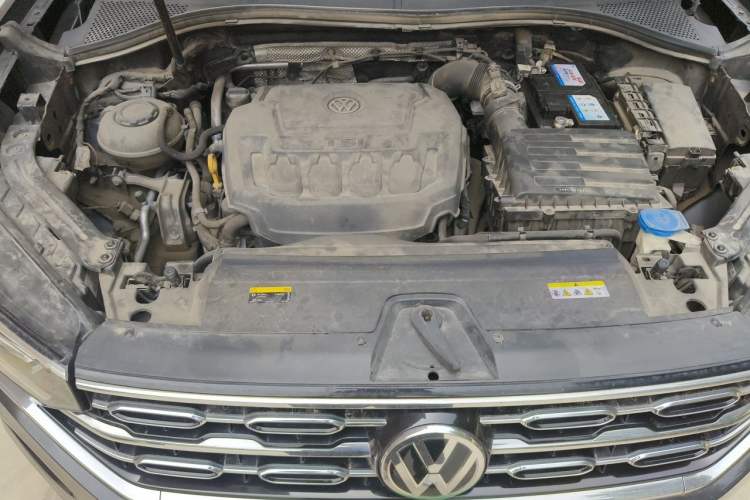 Used Volkswagen Tayron 2020 330TSI Two-Wheel Drive Luxury Smart Connectivity Version Engine Bay