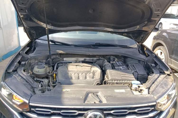 Used Volkswagen Tayron 2020 330TSI Two-Wheel Drive Luxury Smart Connectivity Version Engine Bay