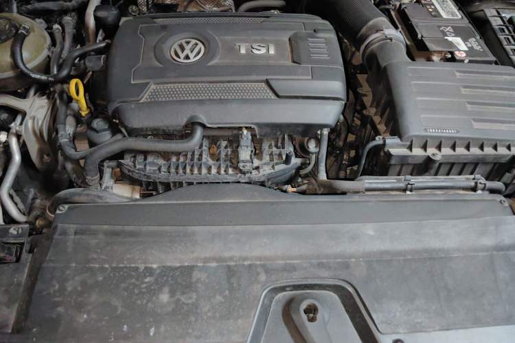Used Volkswagen Tayron 2020 380TSI Four-Wheel Drive Luxury Connect Pro Edition Engine Bay
