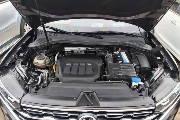 Used Volkswagen Tayron 2020 330TSI Two-Wheel Drive Luxury Smart Connectivity Version Engine Bay