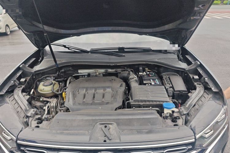 Used Volkswagen Tayron 2020 330TSI Two-Wheel Drive Luxury Smart Connectivity Version Engine Bay
