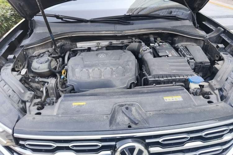 Used Volkswagen Tayron 2020 330TSI Two-Wheel Drive Luxury Smart Connectivity Version Engine Bay