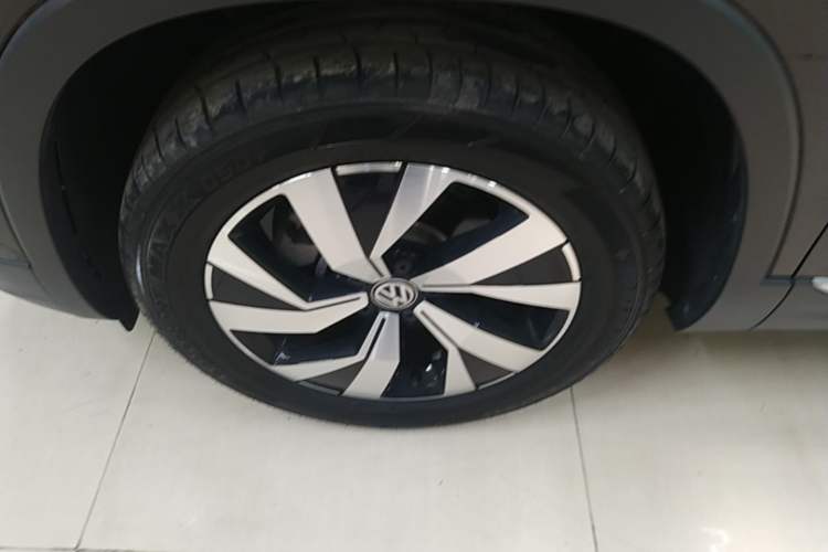 Used Volkswagen Tayron 2020 330TSI Two-Wheel Drive Luxury Smart Connectivity Version Exterior 4
