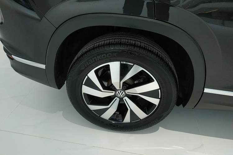 Used Volkswagen Tayron 2020 280TSI Two-Wheel Drive Luxury Connect Edition Exterior 5