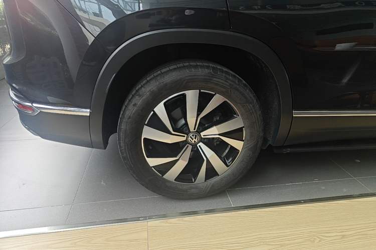 Used Volkswagen Tayron 2020 280TSI Two-Wheel Drive Luxury Connect Edition Exterior 5