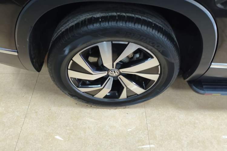 Used Volkswagen Tayron 2020 280TSI Two-Wheel Drive Luxury Connect Edition Exterior 5