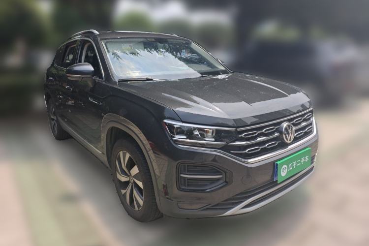 Used Volkswagen Tayron 2020 330TSI Two-Wheel Drive Luxury Connected Pro Edition Front Right 45 Deg