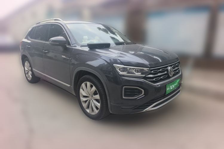 Used Volkswagen Tayron 2020 330TSI Two-Wheel Drive Luxury Connected Pro Edition Front Right 45 Deg