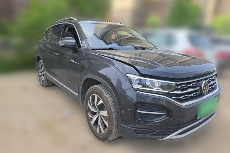 Used Volkswagen Tayron 2020 280TSI Two-Wheel Drive Luxury Connect Edition Front Right 45 Deg