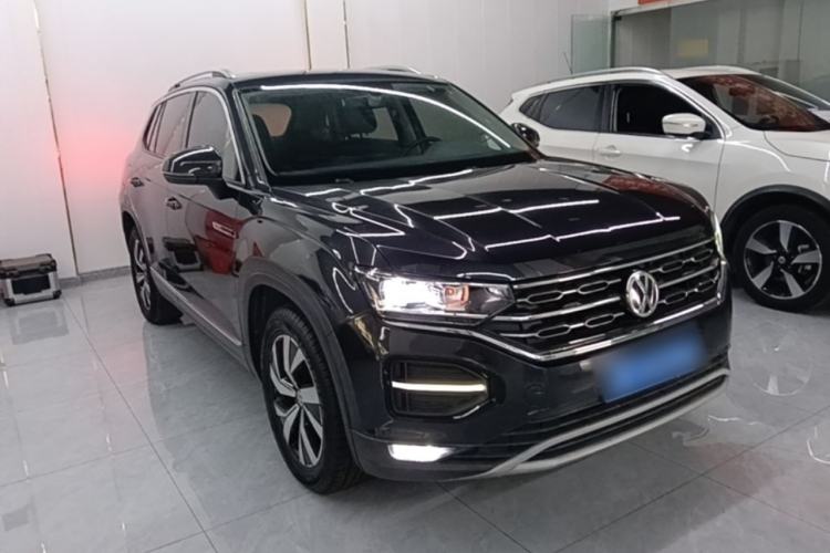 Used Volkswagen Tayron 2020 330TSI Two-Wheel Drive Luxury Smart Connectivity Version Front Right 45 Deg
