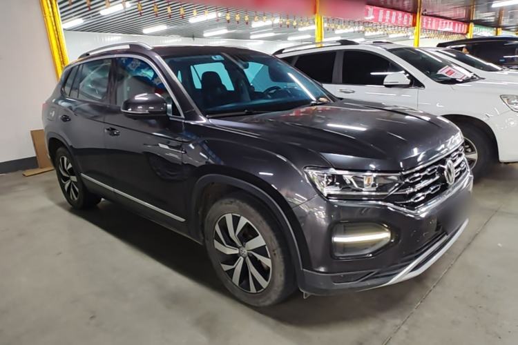 Used Volkswagen Tayron 2020 330TSI Two-Wheel Drive Luxury Smart Connectivity Version Front Right 45 Deg