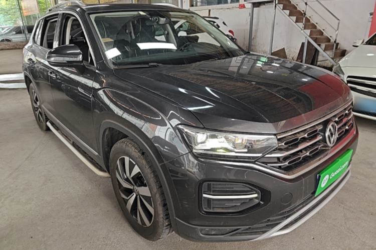 Used Volkswagen Tayron 2020 330TSI Two-Wheel Drive Luxury Smart Connectivity Version Front Right 45 Deg