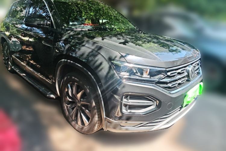 Used Volkswagen Tayron 2020 330TSI Two-Wheel Drive Luxury Smart Connectivity Version Front Right 45 Deg
