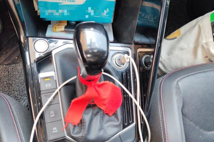 Used Volkswagen Tayron 2020 330TSI Two-Wheel Drive Luxury Smart Connectivity Version Gear Lever