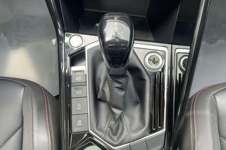 Used Volkswagen Tayron 2020 330TSI Two-Wheel Drive Luxury Smart Connectivity Version Gear Lever