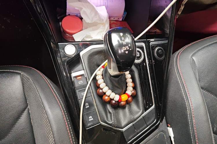 Used Volkswagen Tayron 2020 330TSI Two-Wheel Drive Luxury Smart Connectivity Version Gear Lever