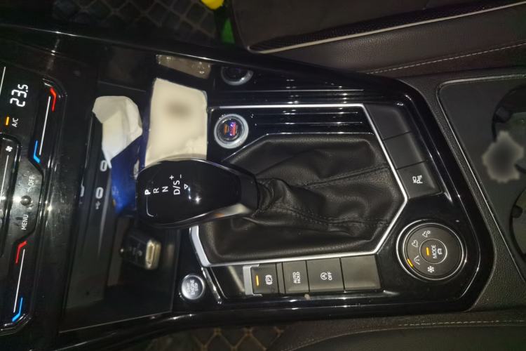 Used Volkswagen Tayron 2020 380TSI Four-Wheel Drive Luxury Connect Pro Edition Gear Lever
