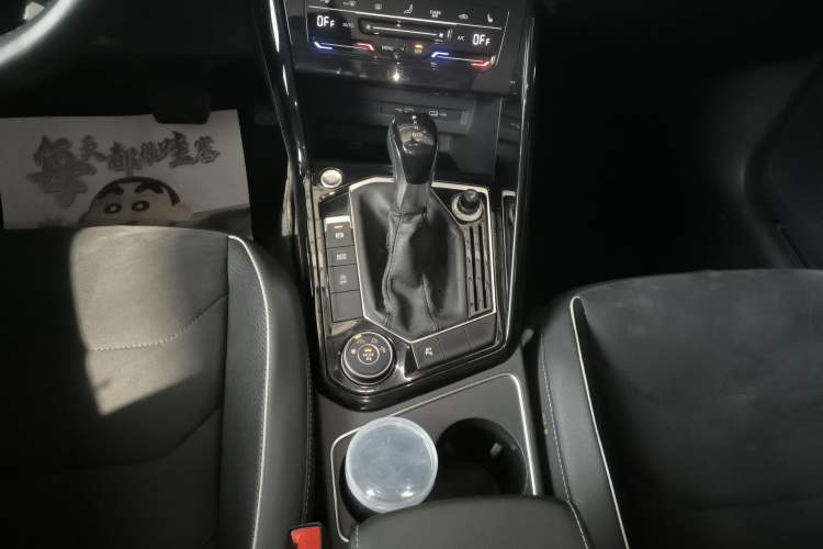Used Volkswagen Tayron 2020 380TSI Four-Wheel Drive Luxury Connect Pro Edition Gear Lever