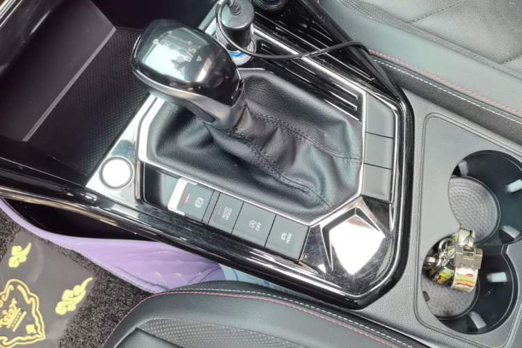 Used Volkswagen Tayron 2020 330TSI Two-Wheel Drive Luxury Smart Connectivity Version Gear Lever