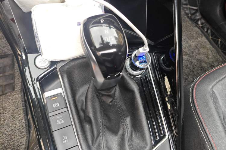 Used Volkswagen Tayron 2020 330TSI Two-Wheel Drive Luxury Smart Connectivity Version Gear Lever