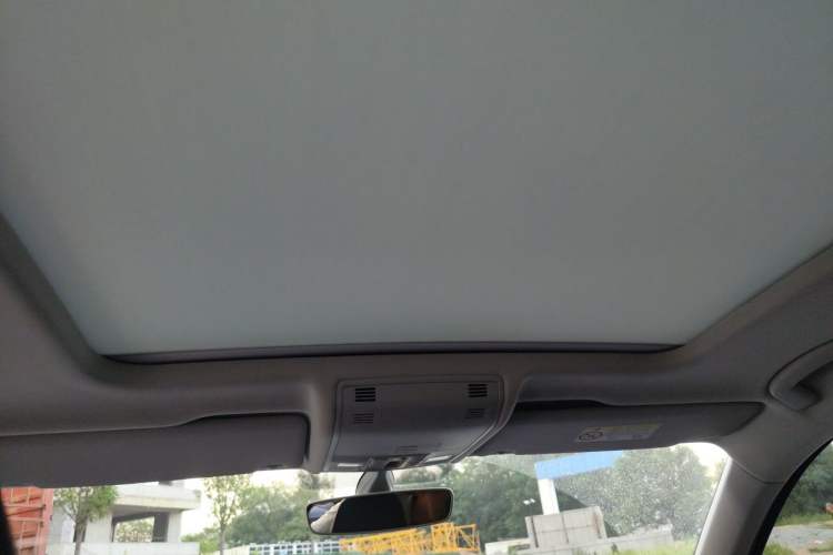 Used Volkswagen Tayron 2020 330TSI Two-Wheel Drive Luxury Smart Connectivity Version Headliner