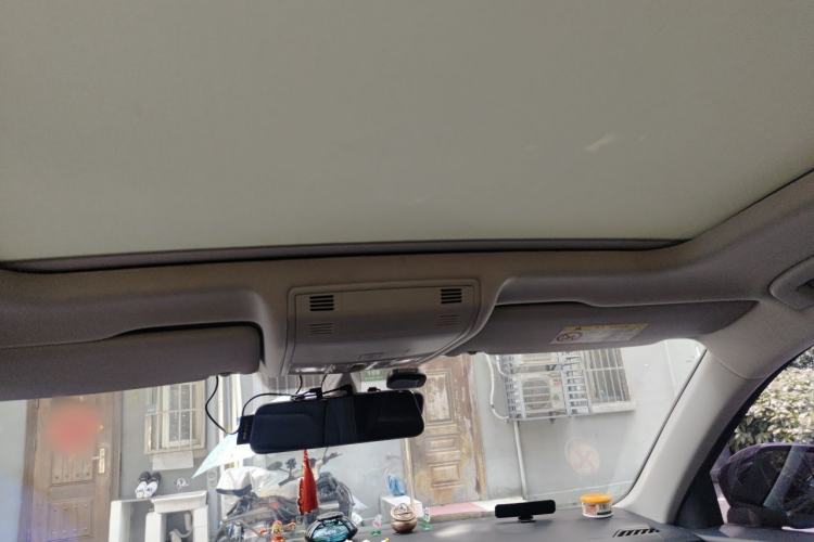 Used Volkswagen Tayron 2020 330TSI Two-Wheel Drive Luxury Smart Connectivity Version Headliner