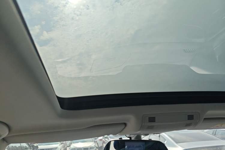 Used Volkswagen Tayron 2020 280TSI Two-Wheel Drive Luxury Connect Edition Headliner