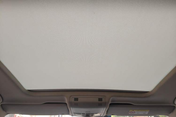 Used Volkswagen Tayron 2020 330TSI Two-Wheel Drive Luxury Smart Connectivity Version Headliner