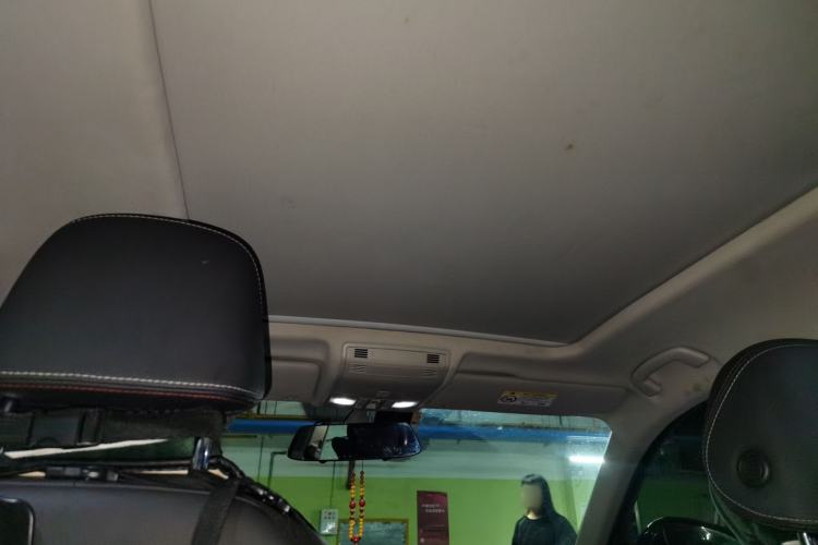 Used Volkswagen Tayron 2020 330TSI Two-Wheel Drive Luxury Smart Connectivity Version Headliner