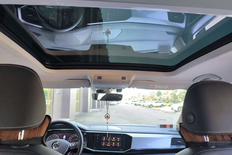 Used Volkswagen Tayron 2020 330TSI Two-Wheel Drive Luxury Smart Connectivity Version Headliner