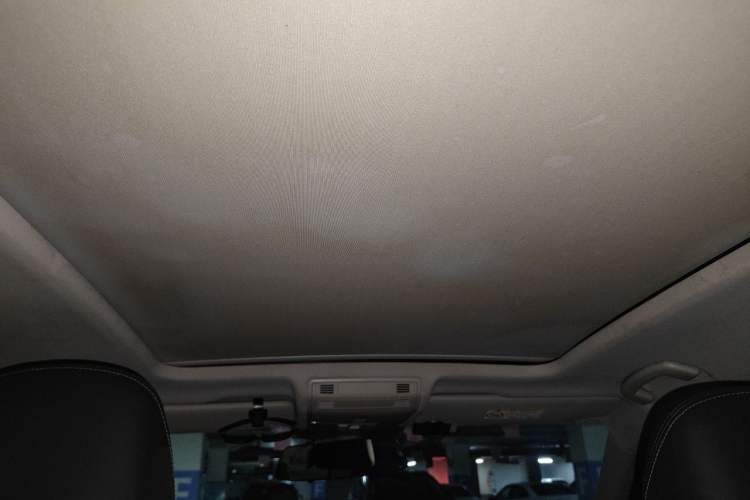 Used Volkswagen Tayron 2020 330TSI Two-Wheel Drive Luxury Smart Connectivity Version Headliner
