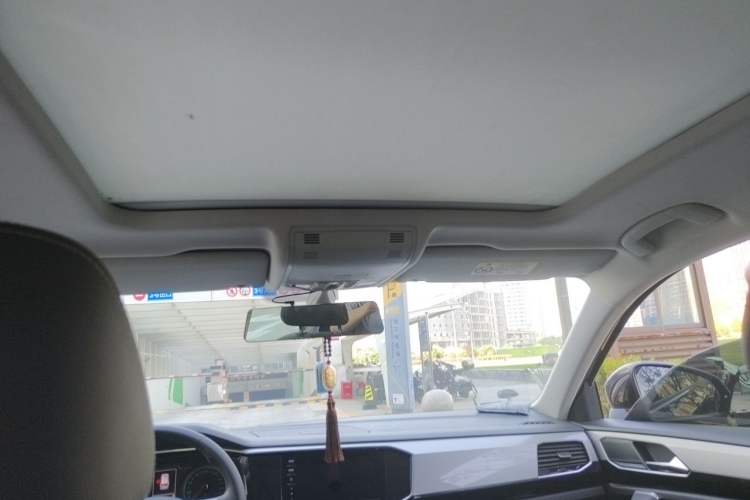 Used Volkswagen Tayron 2020 330TSI Two-Wheel Drive Luxury Smart Connectivity Version Headliner