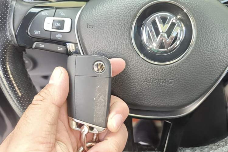 Used Volkswagen Tayron 2020 330TSI Two-Wheel Drive Luxury Smart Connectivity Version Interior 1