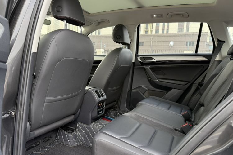 Used Volkswagen Tayron 2020 330TSI Two-Wheel Drive Luxury Smart Connectivity Version Interior 1