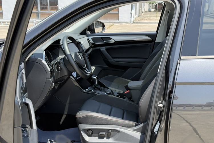Used Volkswagen Tayron 2020 330TSI Two-Wheel Drive Luxury Smart Connectivity Version Interior 1