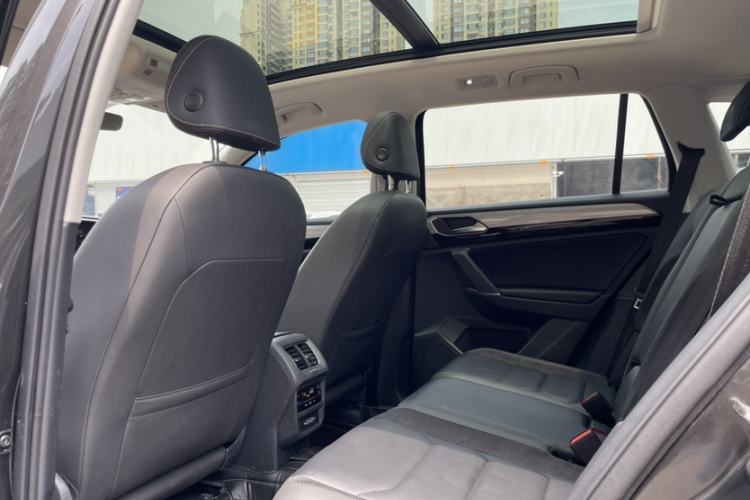 Used Volkswagen Tayron 2020 330TSI Two-Wheel Drive Luxury Smart Connectivity Version Interior 11
