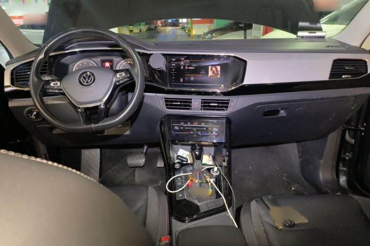 Used Volkswagen Tayron 2020 330TSI Two-Wheel Drive Luxury Smart Connectivity Version Interior 2