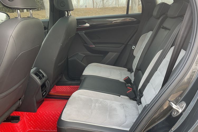 Used Volkswagen Tayron 2020 380TSI All-Wheel Drive R-Line Connected Version Interior 2