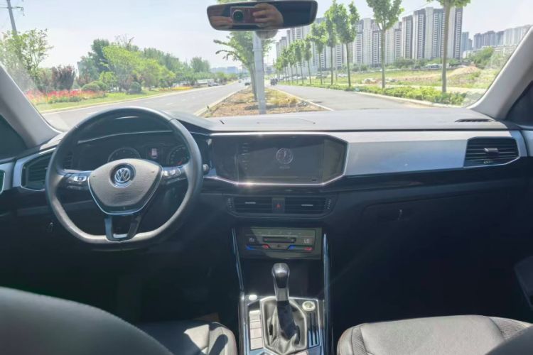 Used Volkswagen Tayron 2020 330TSI Two-Wheel Drive Luxury Smart Connectivity Version Interior 2