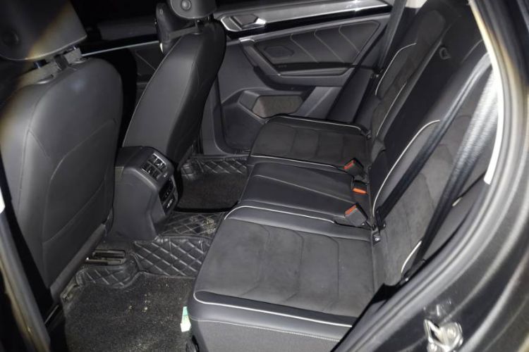 Used Volkswagen Tayron 2020 330TSI Two-Wheel Drive Luxury Connected Pro Edition Interior 2