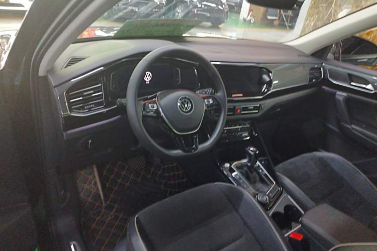 Used Volkswagen Tayron 2020 380TSI Four-Wheel Drive Luxury Connect Pro Edition Interior 3