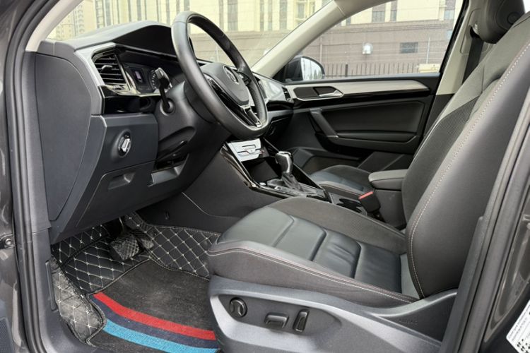 Used Volkswagen Tayron 2020 330TSI Two-Wheel Drive Luxury Smart Connectivity Version Interior 3